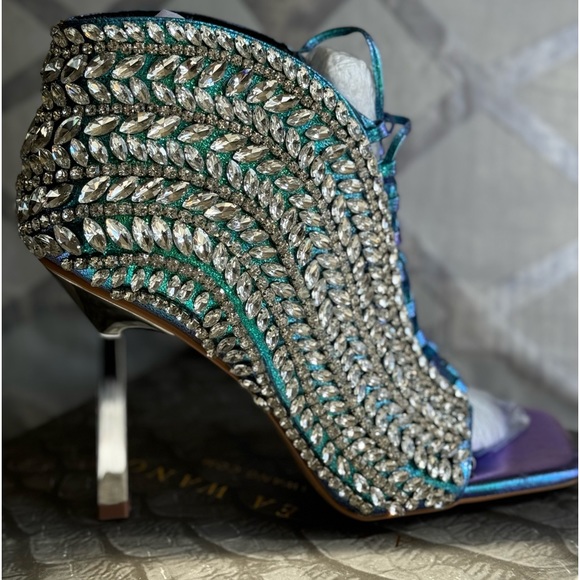 Stiletto booties - Picture 8 of 12